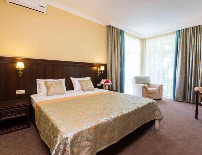 Делюкс 2-комнатный (с завтраком) - Отель «Золотой якорь» Гудаута