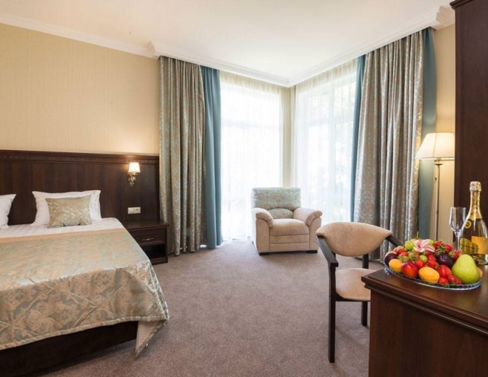 Делюкс 2-комнатный (с завтраком) - Отель «Золотой якорь» Гудаута